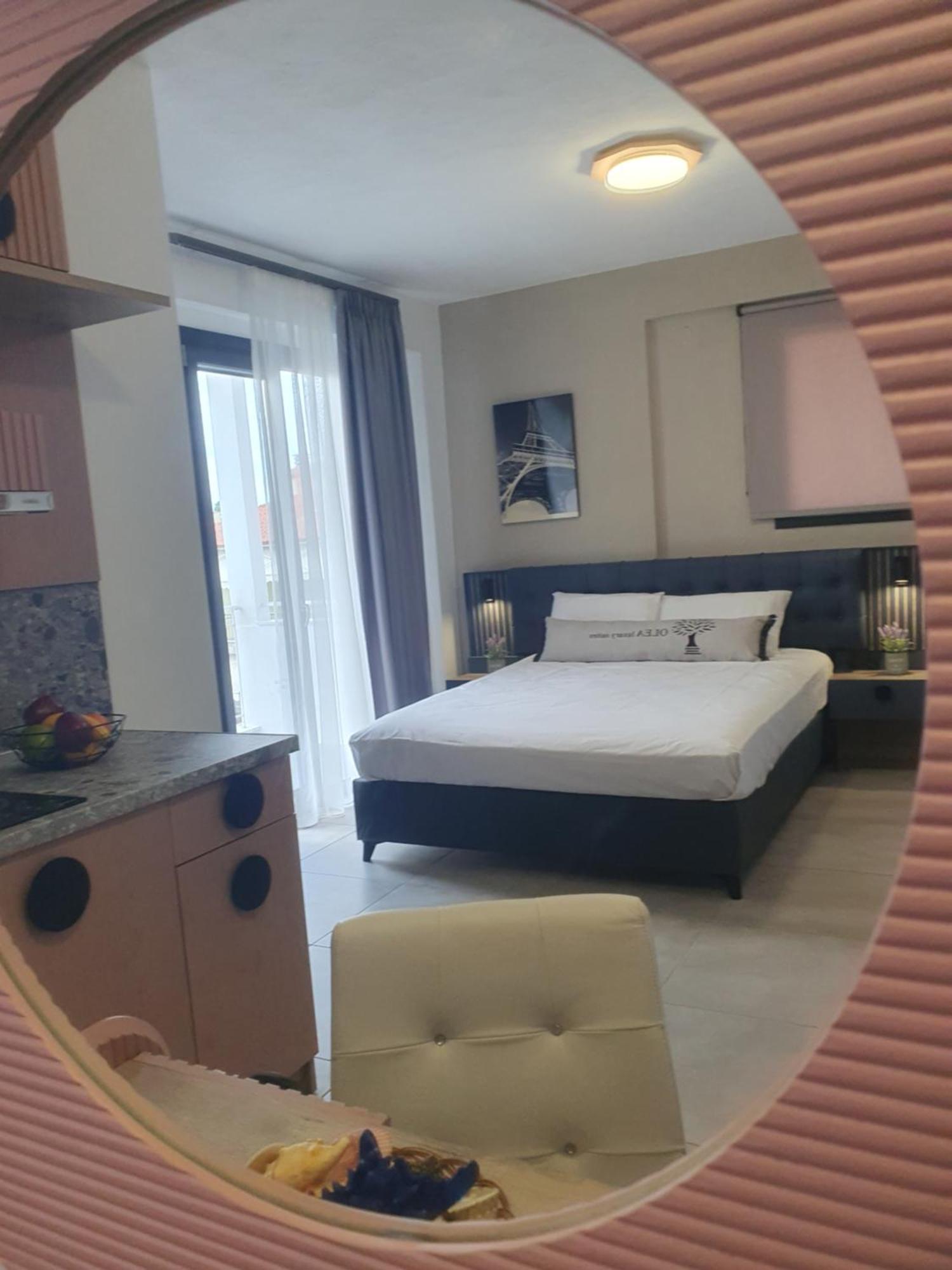 Olea Luxury Suites อัสโปรวาลตา ภายนอก รูปภาพ
