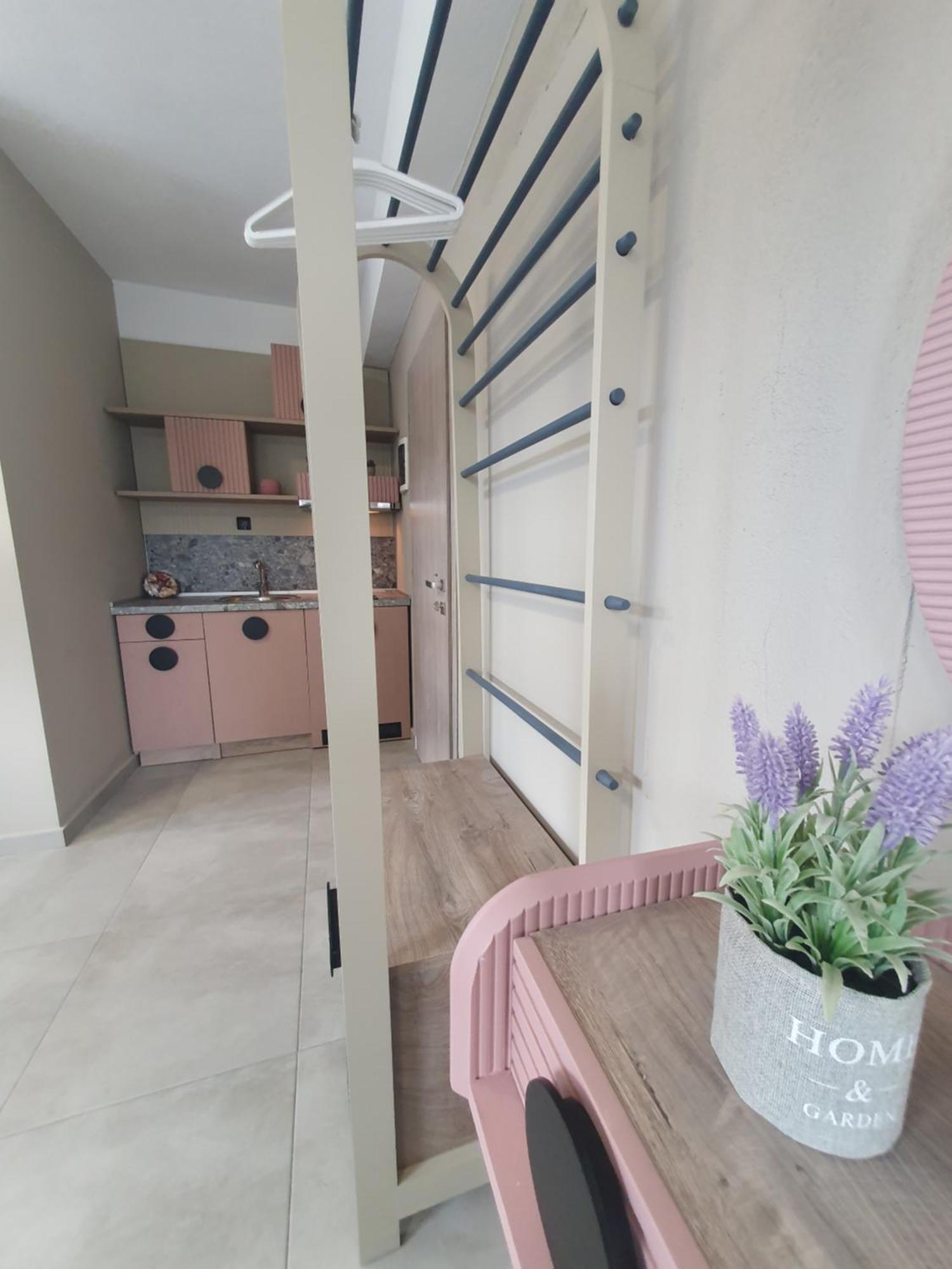 Olea Luxury Suites อัสโปรวาลตา ภายนอก รูปภาพ