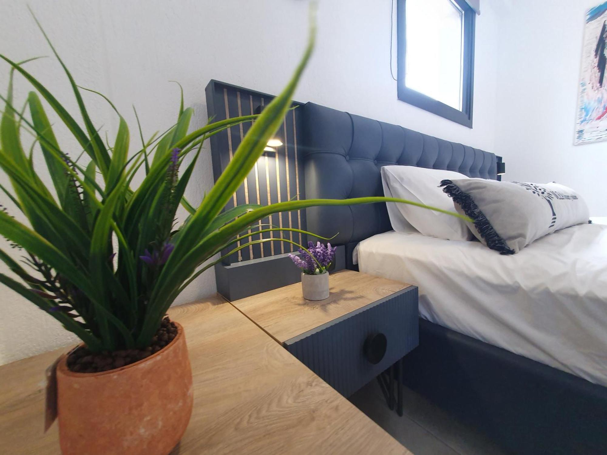 Olea Luxury Suites อัสโปรวาลตา ภายนอก รูปภาพ