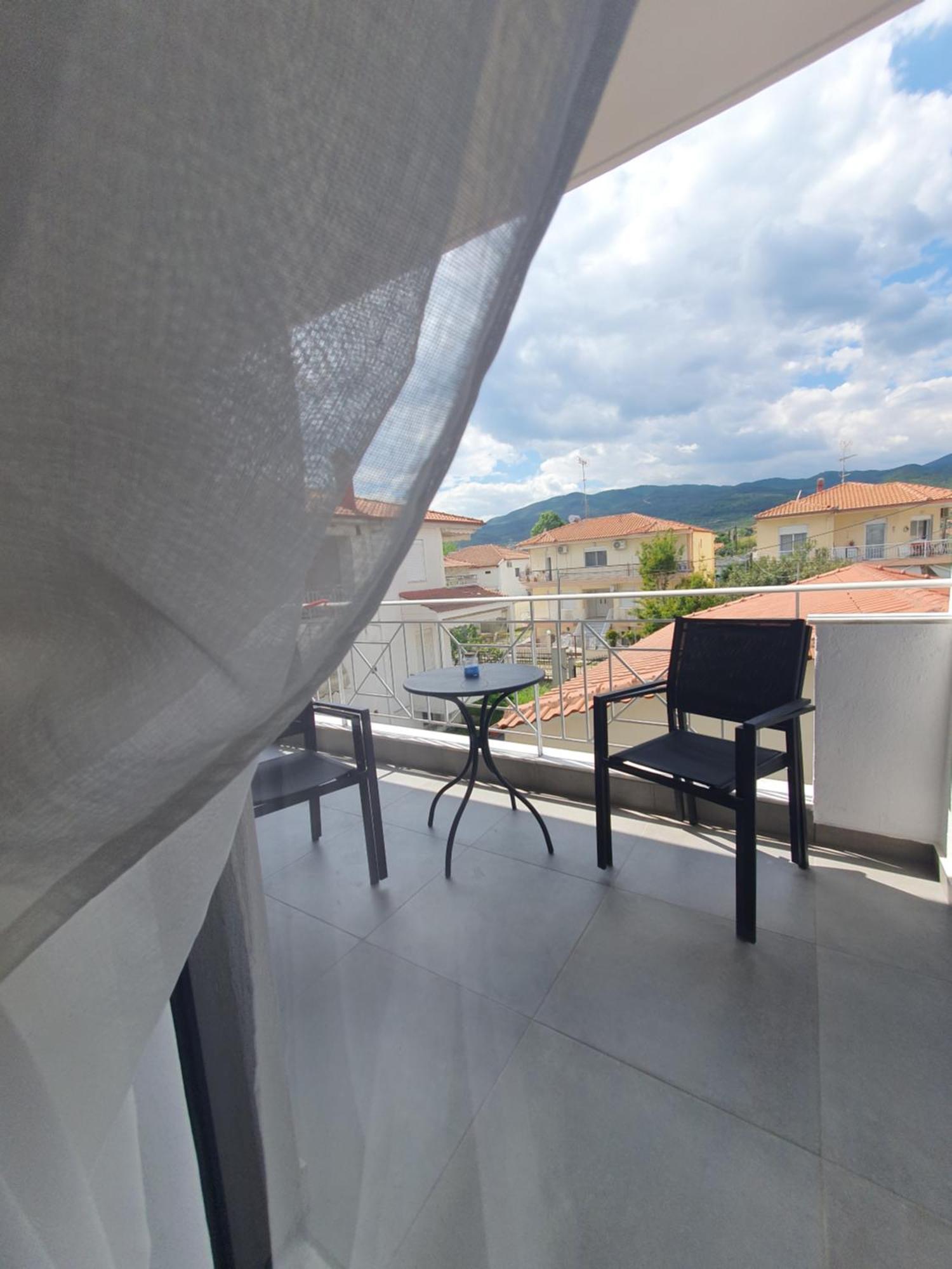 Olea Luxury Suites อัสโปรวาลตา ภายนอก รูปภาพ