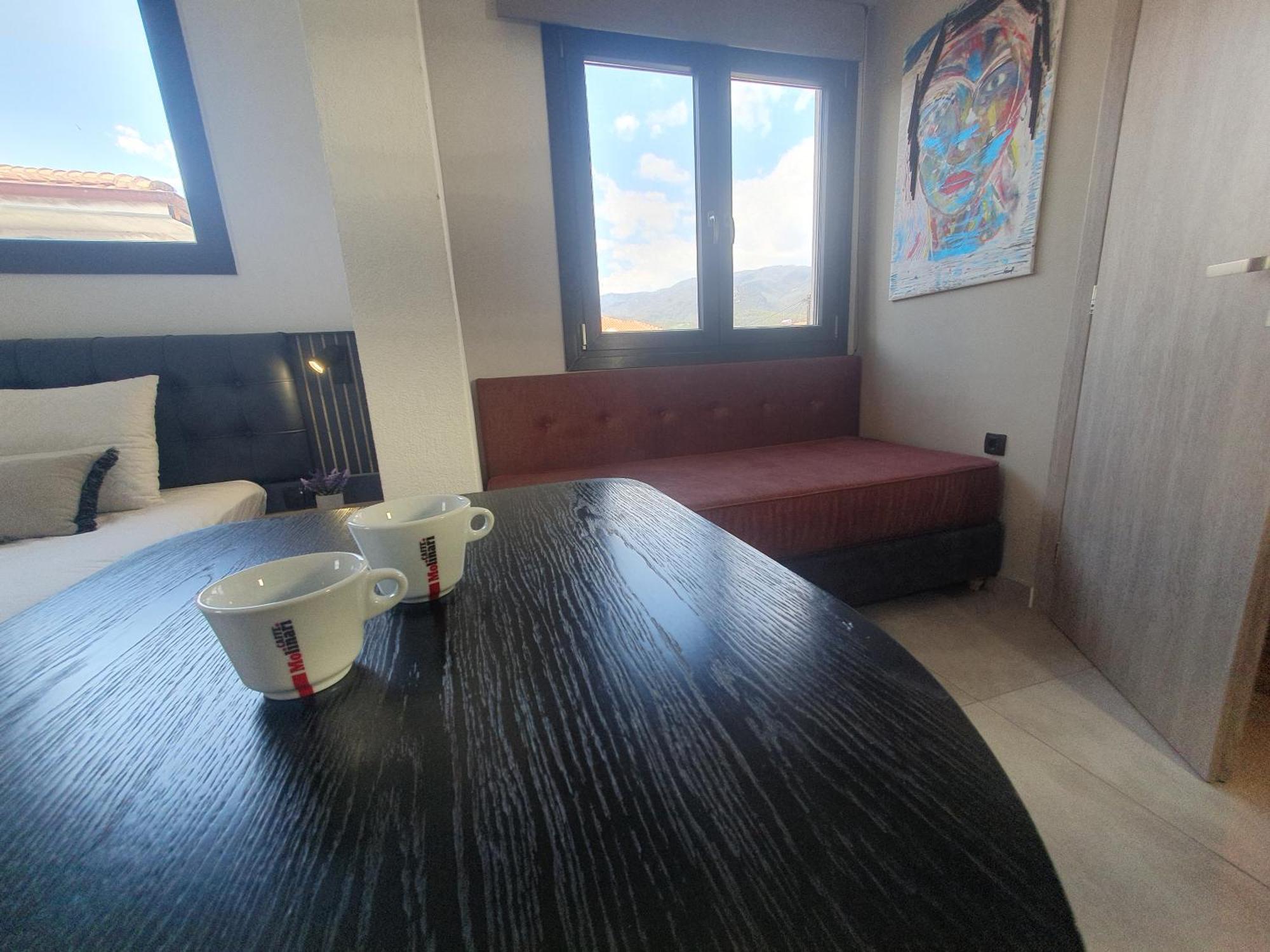 Olea Luxury Suites อัสโปรวาลตา ภายนอก รูปภาพ