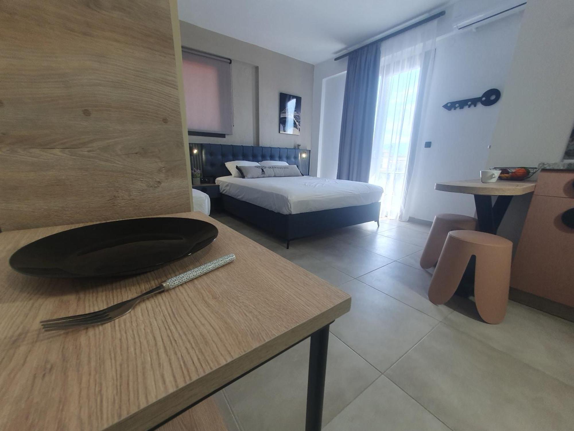 Olea Luxury Suites อัสโปรวาลตา ภายนอก รูปภาพ